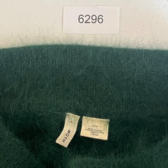 Moth Women's Size M Emerald Green Angora Rabbit Fluffy Soft Fuzzy Soft Minimal - Picture 6 of 11